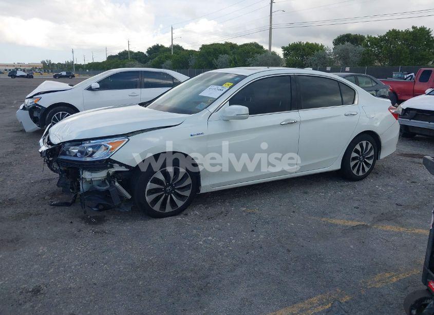 Photo 2 of 2017 Honda Accord HYBRID EX-L (VIN JHMCR6F5XHC001366)