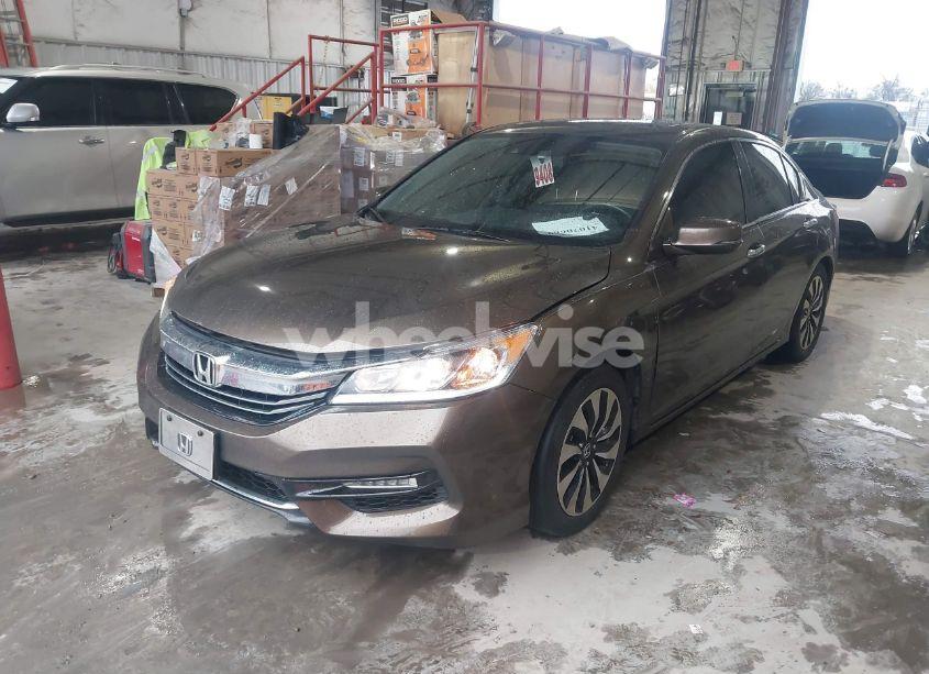 Photo 2 of 2017 Honda Accord HYBRID EX-L (VIN JHMCR6F5XHC010729)