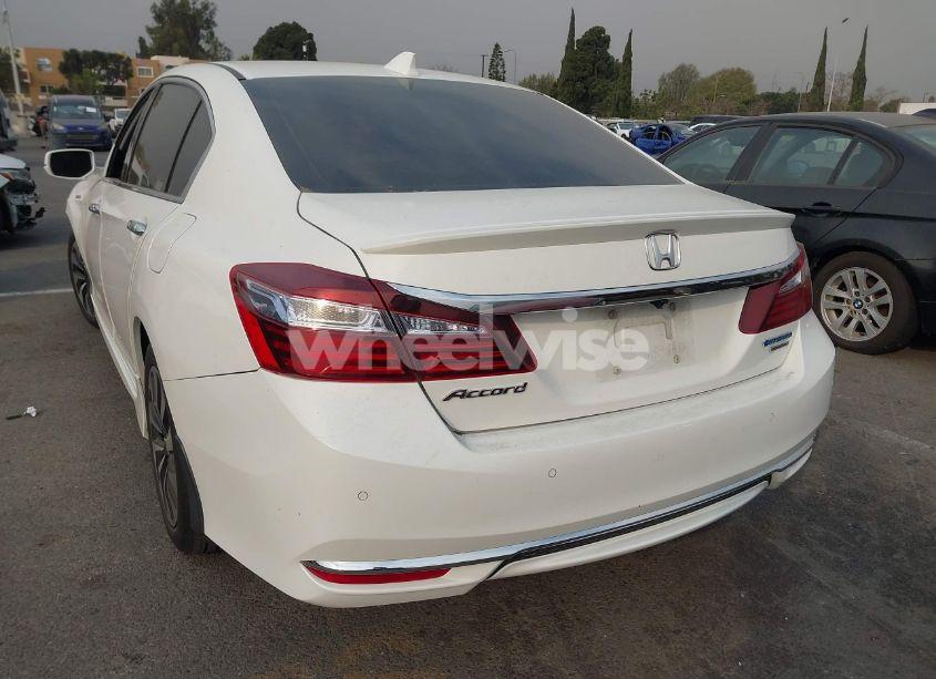 Photo 3 of 2017 Honda Accord HYBRID TOURING (VIN JHMCR6F70HC006769)