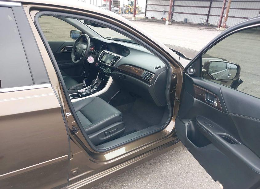 Photo 5 of 2017 Honda Accord HYBRID TOURING (VIN JHMCR6F70HC019506)