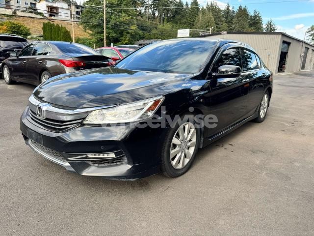 Photo 10 of 2017 HONDA ACCORD TOURING HYBRID (VIN JHMCR6F74HC017371)