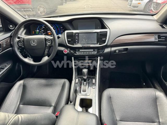 Photo 9 of 2017 HONDA ACCORD TOURING HYBRID (VIN JHMCR6F74HC017371)