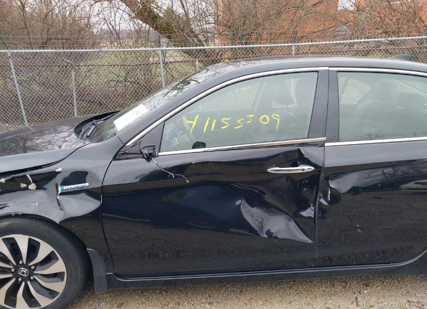 Photo 18 of 2017 Honda Accord HYBRID TOURING (VIN JHMCR6F74HC019590)