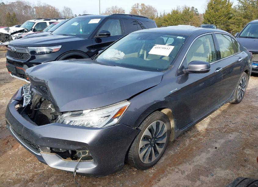 Photo 2 of 2017 Honda Accord HYBRID TOURING (VIN JHMCR6F75HC010008)
