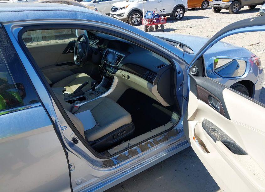 Photo 5 of 2017 Honda Accord HYBRID TOURING (VIN JHMCR6F76HC020854)