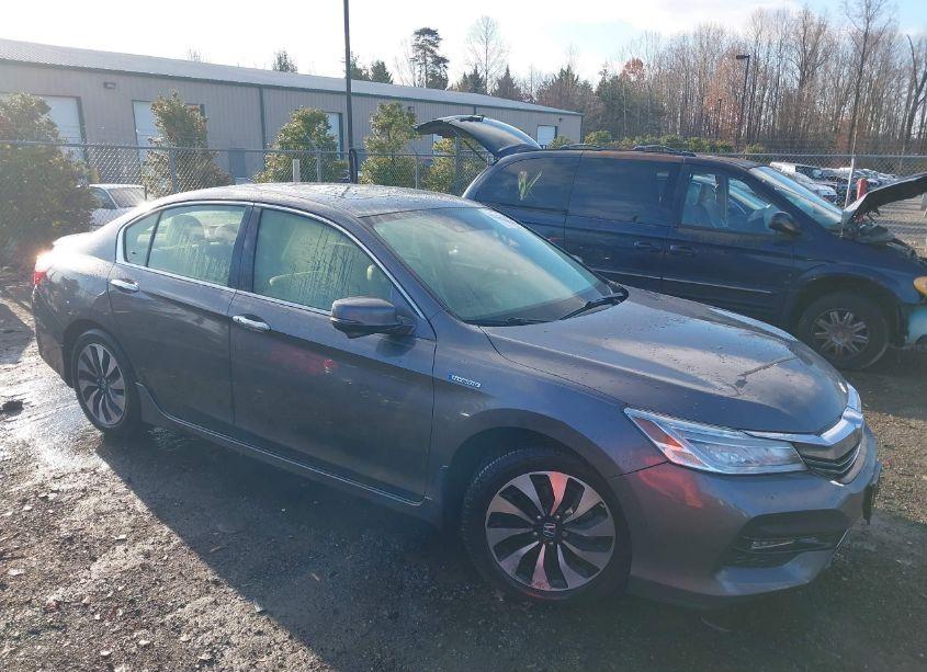 2017 Honda Accord HYBRID TOURING (VIN JHMCR6F76HC027870) main photo