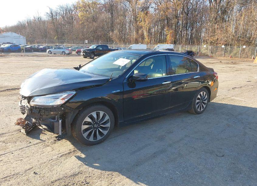 Photo 2 of 2017 Honda Accord HYBRID TOURING (VIN JHMCR6F77HC011029)