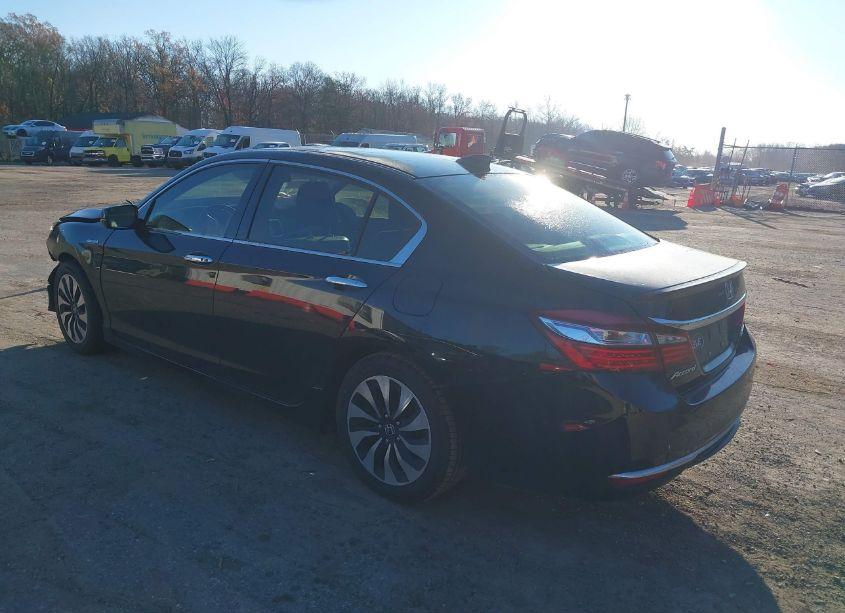 Photo 3 of 2017 Honda Accord HYBRID TOURING (VIN JHMCR6F77HC011029)