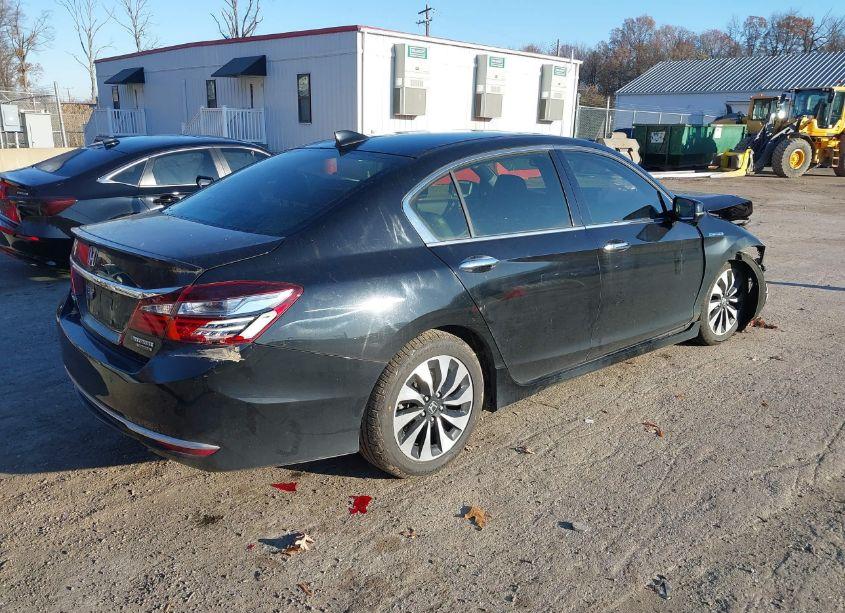 Photo 4 of 2017 Honda Accord HYBRID TOURING (VIN JHMCR6F77HC011029)