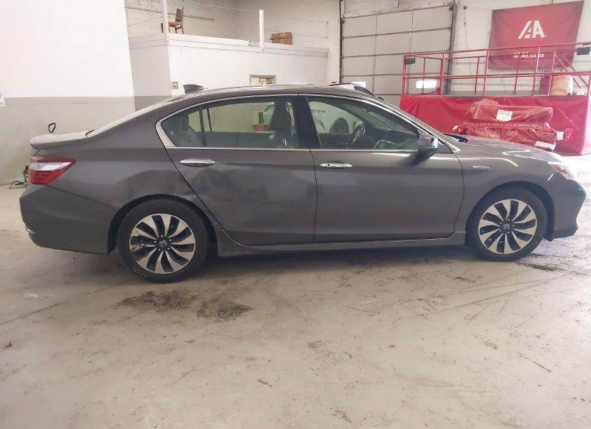 Photo 4 of 2017 Honda Accord HYBRID TOURING (VIN JHMCR6F78HC016403)