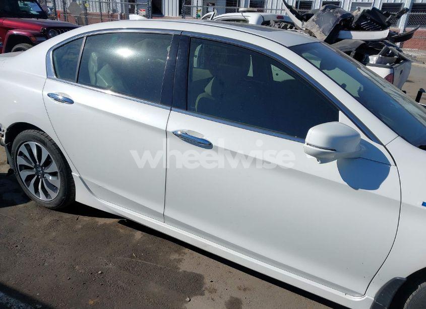 Photo 14 of 2017 Honda Accord HYBRID TOURING (VIN JHMCR6F7XHC007914)