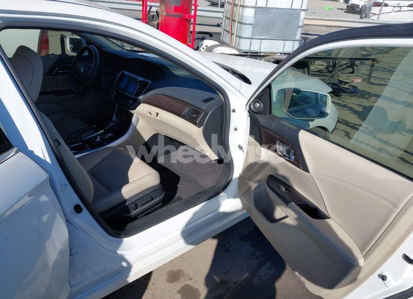 Photo 5 of 2017 Honda Accord HYBRID TOURING (VIN JHMCR6F7XHC007914)