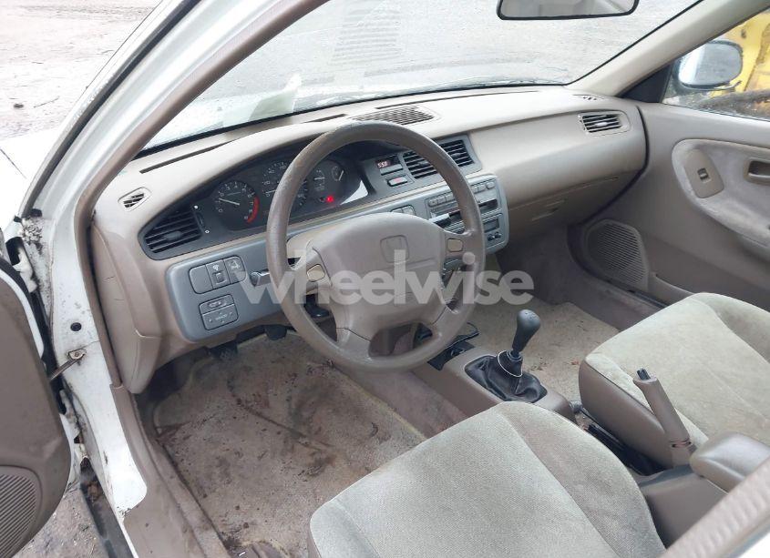 Photo 13 of 1993 Honda Civic LX (VIN JHMEG8553PS036203)