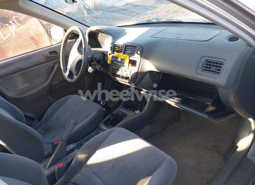 Photo 5 of 1997 Honda Civic DX (VIN JHMEJ6526VS005911)