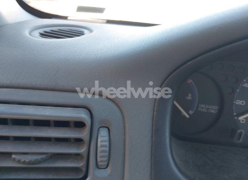 Photo 7 of 1997 Honda Civic DX (VIN JHMEJ6526VS005911)