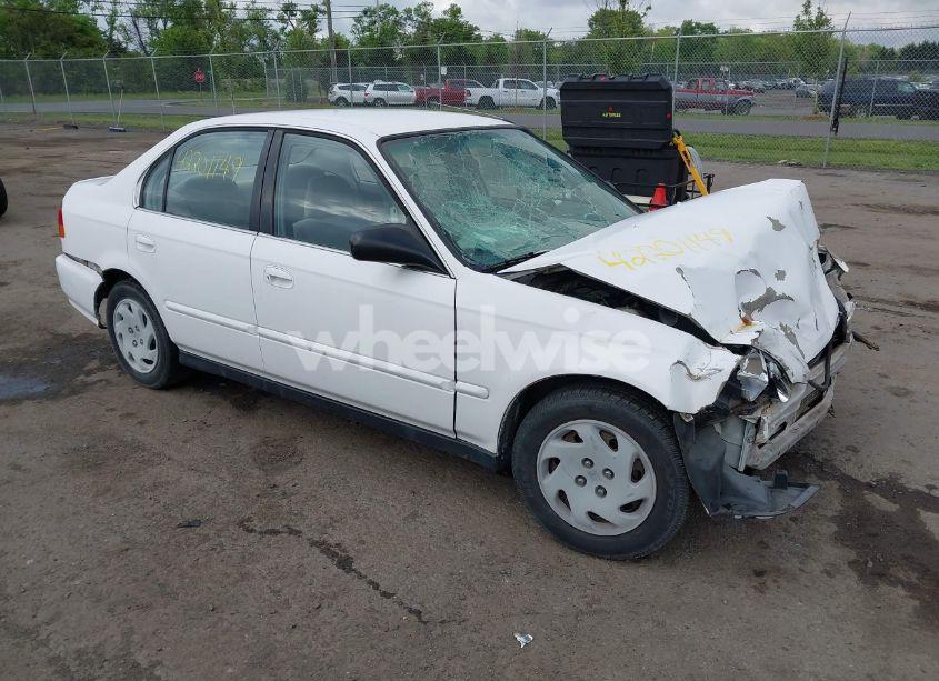 1997 Honda Civic LX (VIN JHMEJ6577VS025872) main photo