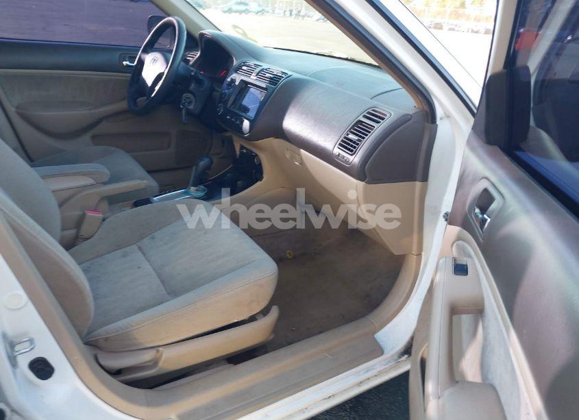 Photo 5 of 2004 Honda Civic LX (VIN JHMES16524S001846)