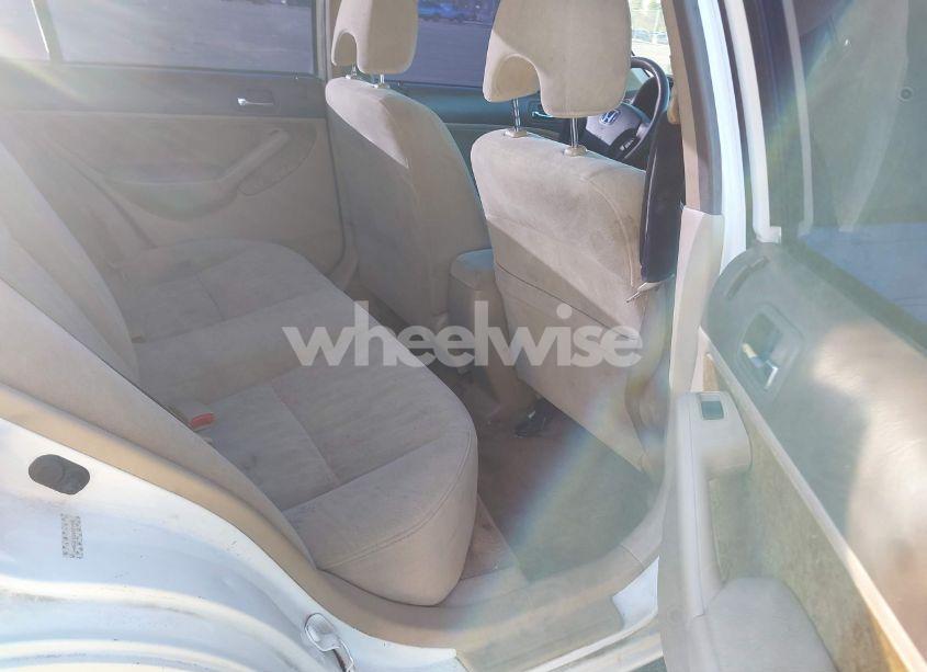 Photo 8 of 2004 Honda Civic LX (VIN JHMES16524S001846)