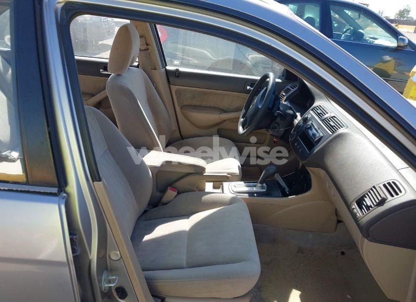 Photo 5 of 2005 Honda Civic LX (VIN JHMES16525S000875)