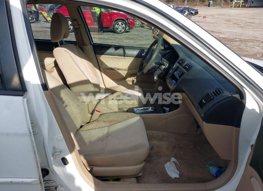 Photo 5 of 2005 Honda Civic HYBRID (VIN JHMES966X5S017396)