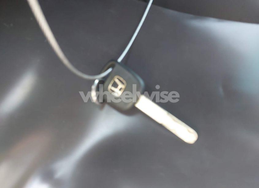 Photo 11 of 2005 Honda Civic HYBRID (VIN JHMES966X5S021688)