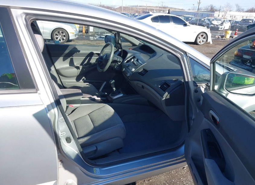 Photo 5 of 2006 Honda Civic LX (VIN JHMFA15546S000547)