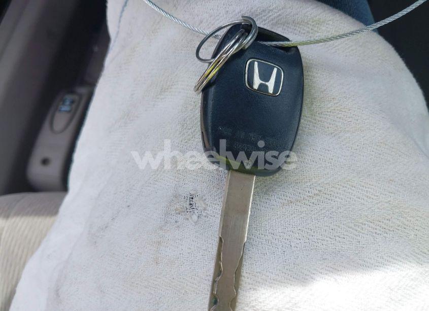 Photo 10 of 2011 Honda Civic HYBRID (VIN JHMFA3F28BS000352)