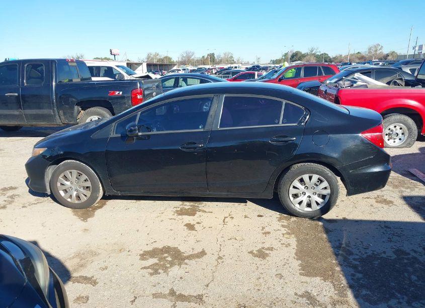 Photo 14 of 2012 Honda Civic SDN LX (VIN JHMFB2F57CS000491)