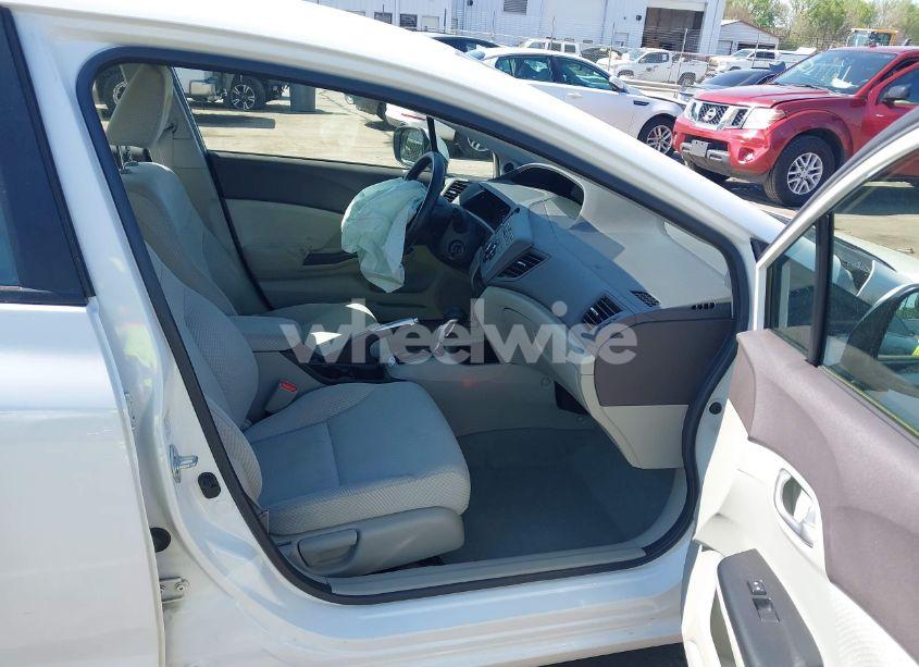 Photo 5 of 2012 Honda Civic HYBRID (VIN JHMFB4F24CS011319)