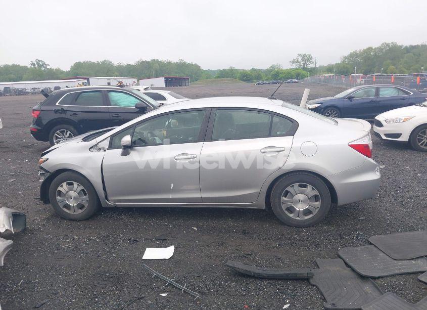 Photo 15 of 2012 Honda Civic HYBRID (VIN JHMFB4F3XCS007123)