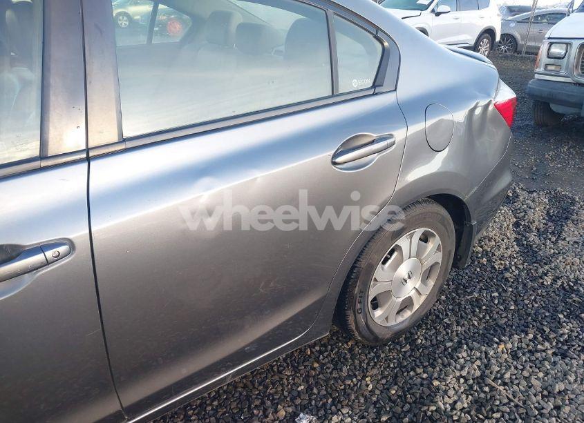 Photo 18 of 2012 Honda Civic HYBRID (VIN JHMFB4F3XCS010233)