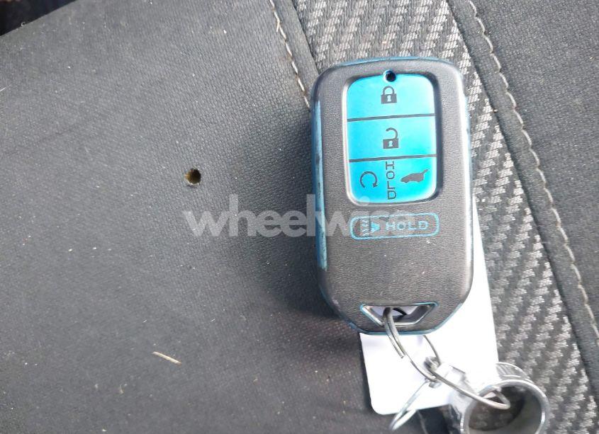 Photo 11 of 2018 Honda Civic EX-T (VIN JHMFC1F30JX000113)