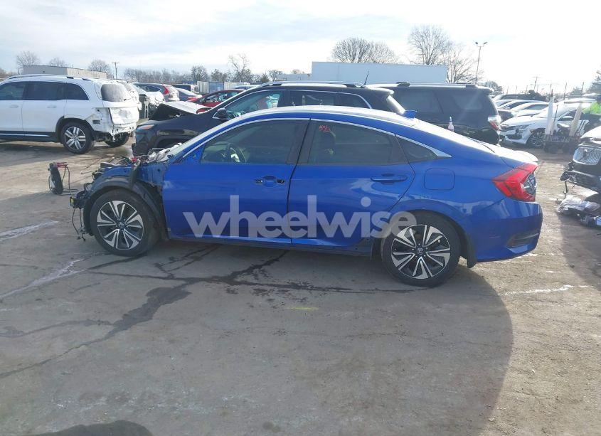 Photo 15 of 2018 Honda Civic EX-T (VIN JHMFC1F30JX000113)