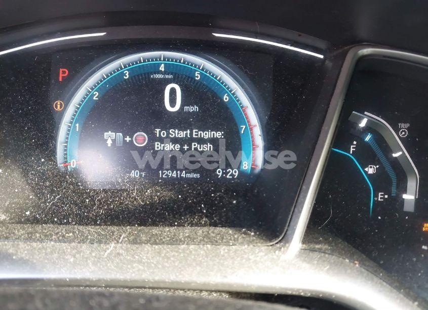 Photo 16 of 2018 Honda Civic EX-T (VIN JHMFC1F30JX000113)