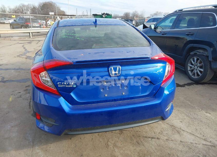 Photo 17 of 2018 Honda Civic EX-T (VIN JHMFC1F30JX000113)