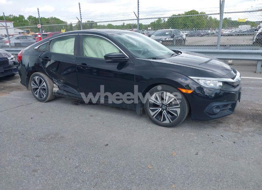 2018 Honda Civic EX-T (VIN JHMFC1F30JX005442) main photo