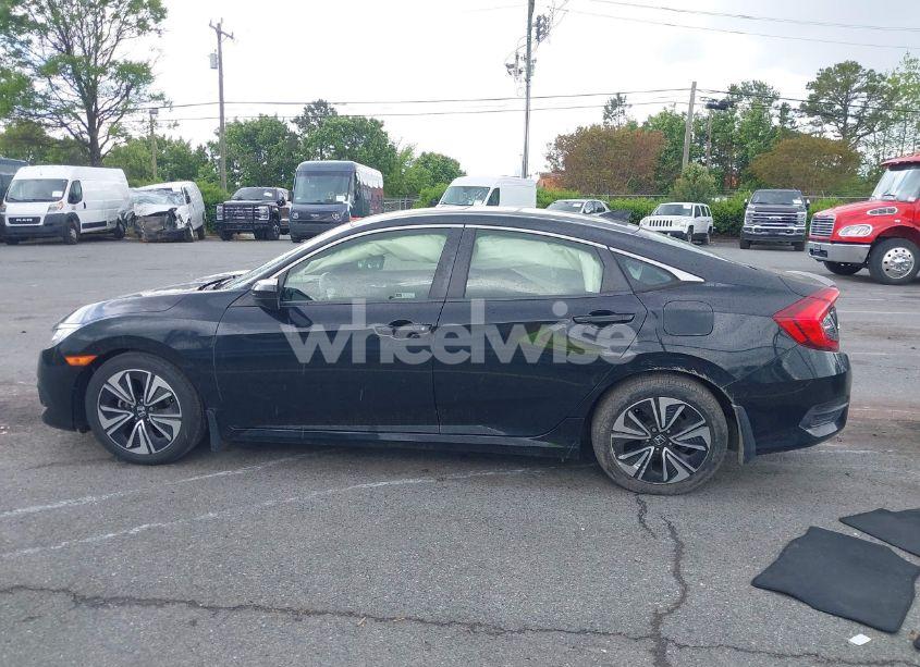 Photo 14 of 2018 Honda Civic EX-T (VIN JHMFC1F30JX005442)