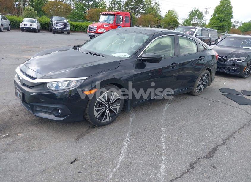 Photo 2 of 2018 Honda Civic EX-T (VIN JHMFC1F30JX005442)