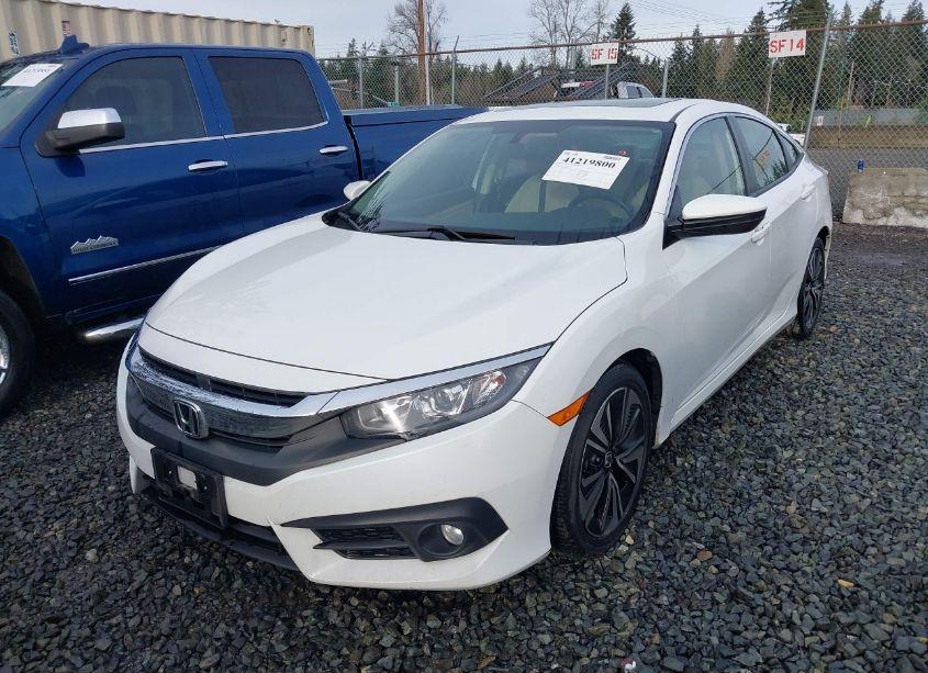 Photo 2 of 2018 Honda Civic EX-T (VIN JHMFC1F30JX015727)