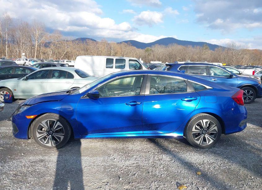 Photo 15 of 2018 Honda Civic EX-T (VIN JHMFC1F30JX025531)
