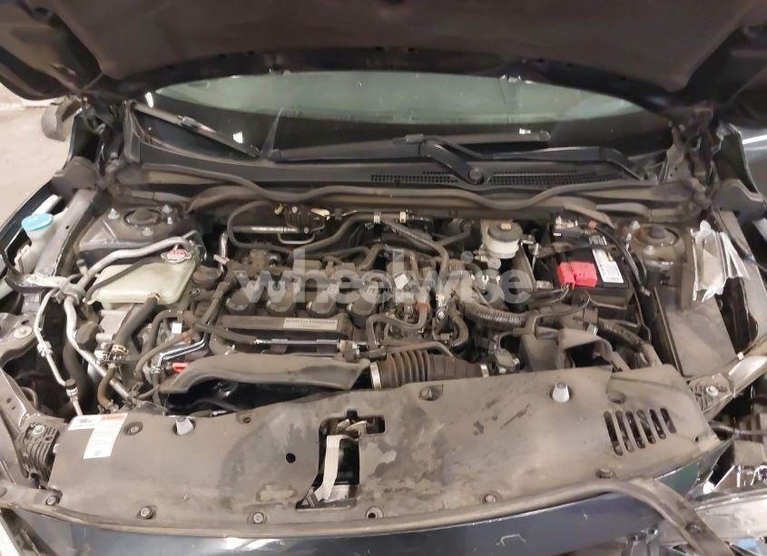 Photo 10 of 2018 Honda Civic EX-T (VIN JHMFC1F30JX030860)