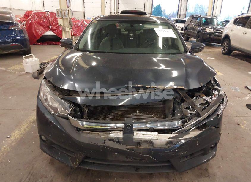 Photo 12 of 2018 Honda Civic EX-T (VIN JHMFC1F30JX030860)