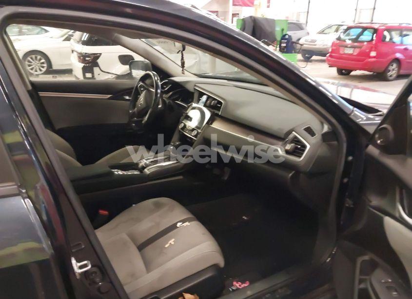 Photo 5 of 2018 Honda Civic EX-T (VIN JHMFC1F30JX030860)