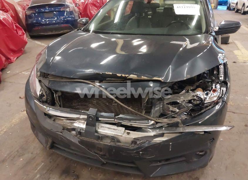 Photo 6 of 2018 Honda Civic EX-T (VIN JHMFC1F30JX030860)