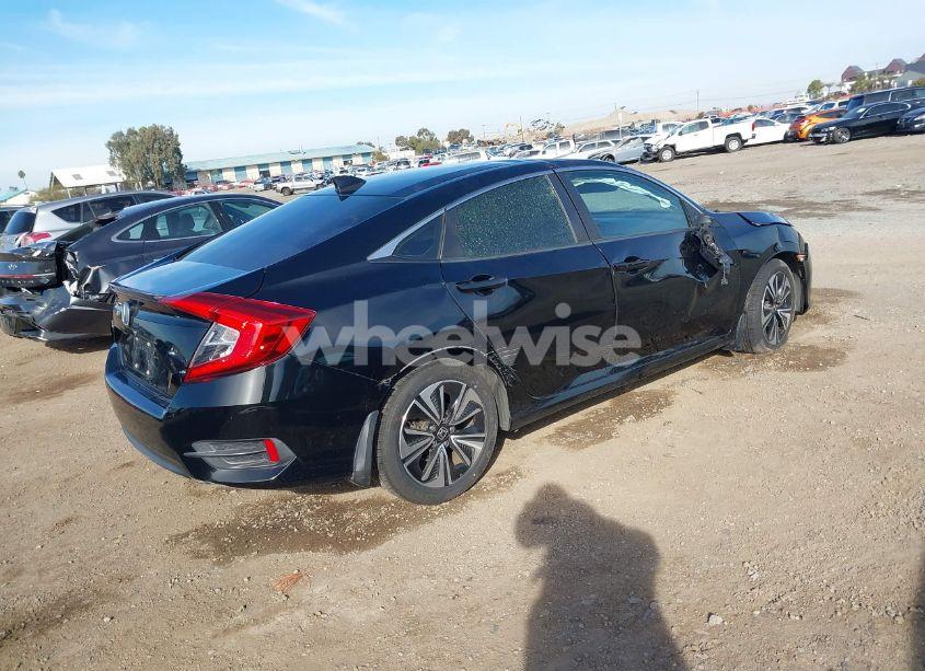 Photo 4 of 2018 Honda Civic EX-T (VIN JHMFC1F30JX037372)