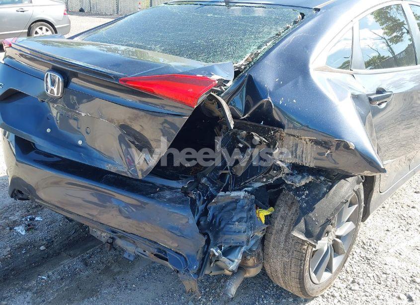 Photo 6 of 2019 Honda Civic EX (VIN JHMFC1F30KX006740)