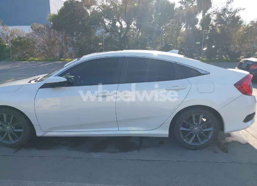 Photo 14 of 2019 Honda Civic EX (VIN JHMFC1F30KX006950)