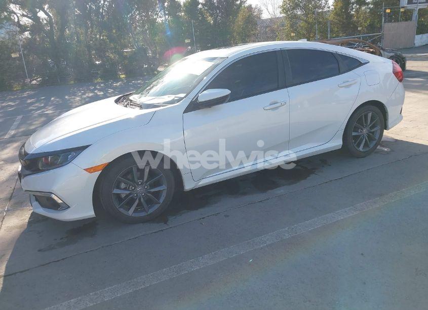 Photo 2 of 2019 Honda Civic EX (VIN JHMFC1F30KX006950)