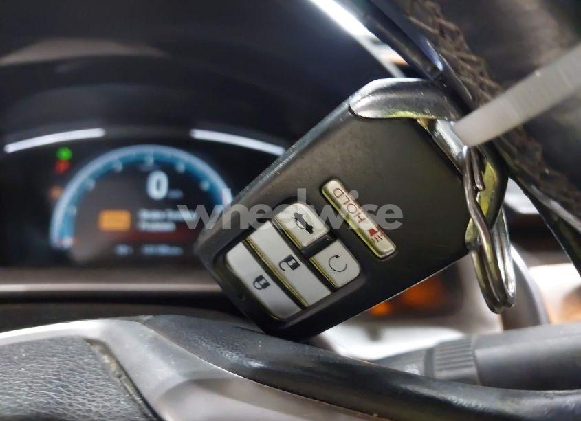 Photo 11 of 2018 Honda Civic EX-T (VIN JHMFC1F31JX009273)