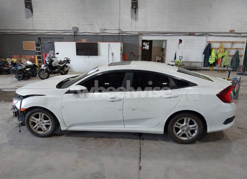 Photo 15 of 2018 Honda Civic EX-T (VIN JHMFC1F31JX009273)